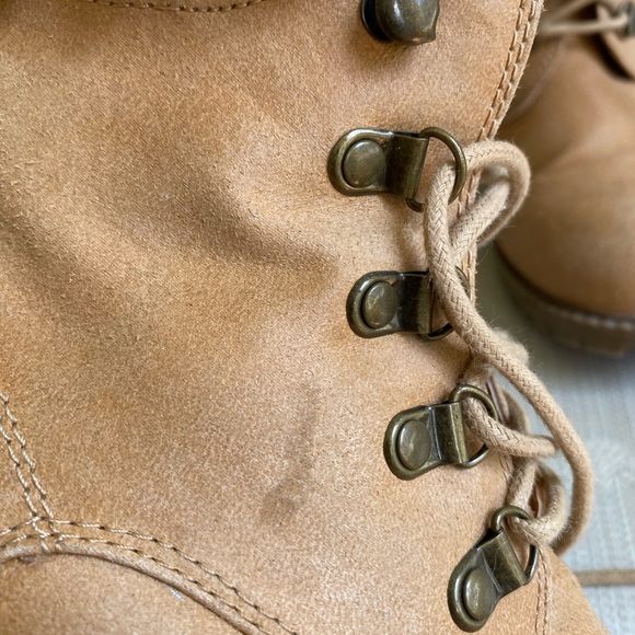 Cliffs by White Mountain tan suede boot with fur , 3in heel - Picture 9 of 16